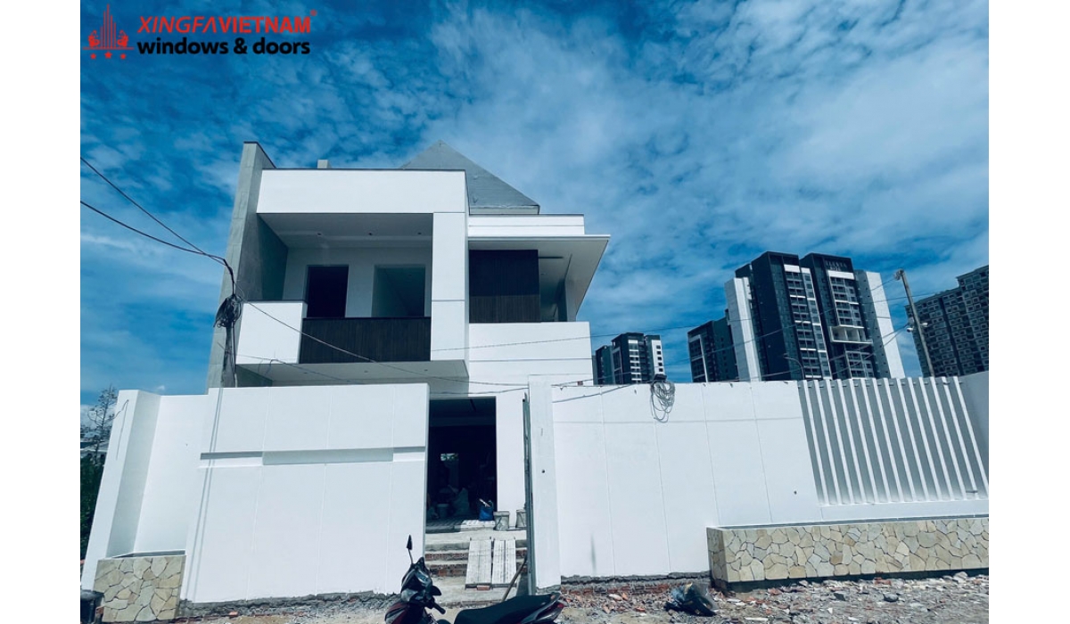 Cập nhật tiến độ thi công lắp đặt cửa nhôm Xingfa cho anh Thịnh tại Nhà Bè, TP.HCM