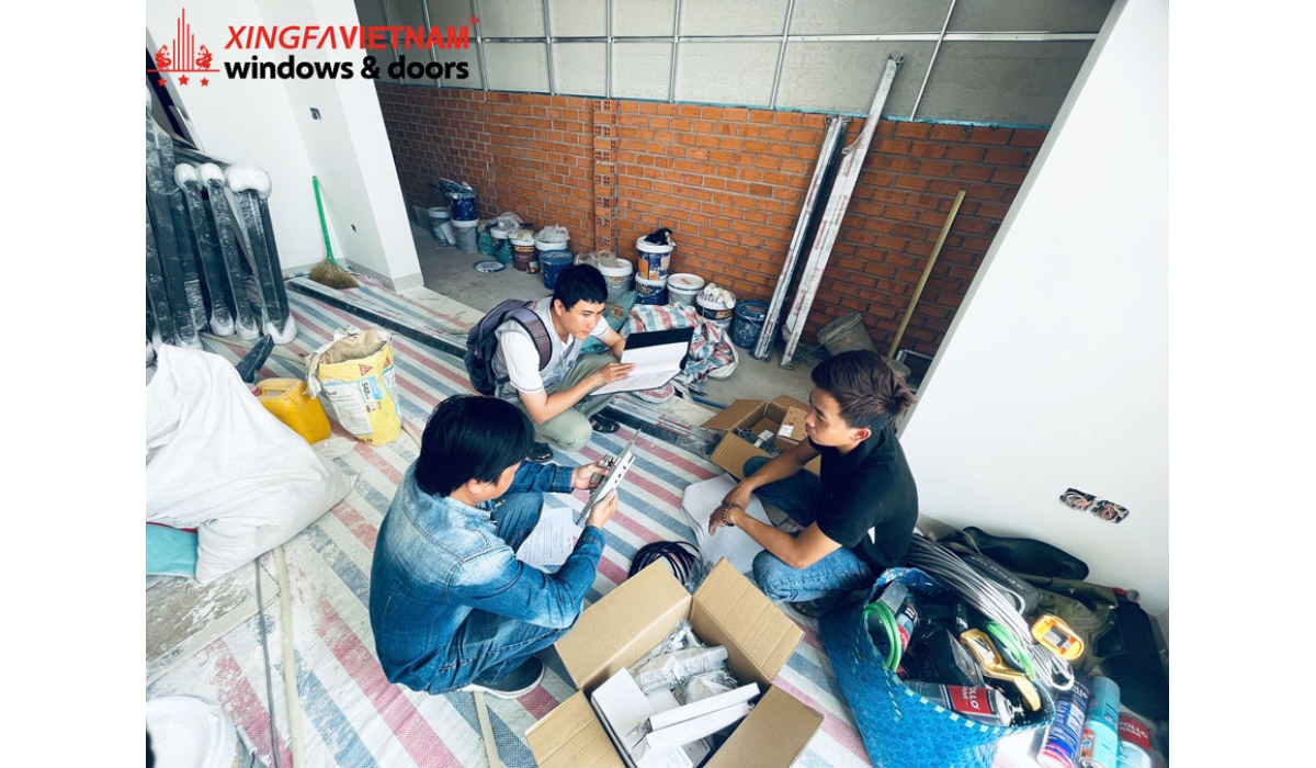 Cập nhật tiến độ thi công lắp đặt cửa nhôm Xingfa cho anh Thịnh tại Nhà Bè, TP.HCM