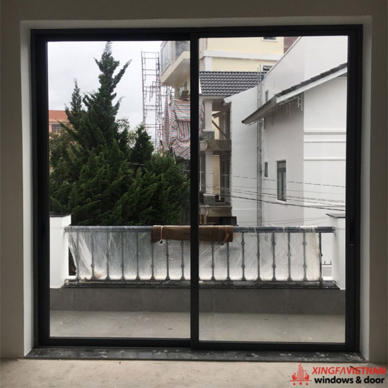 Cửa đi mở trượt 1 cánh nhôm Xingfa Quảng Đông chính hãng