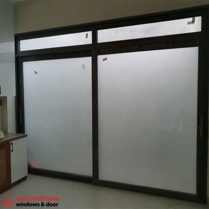 Cửa đi mở trượt 1 cánh nhôm Xingfa Quảng Đông chính hãng