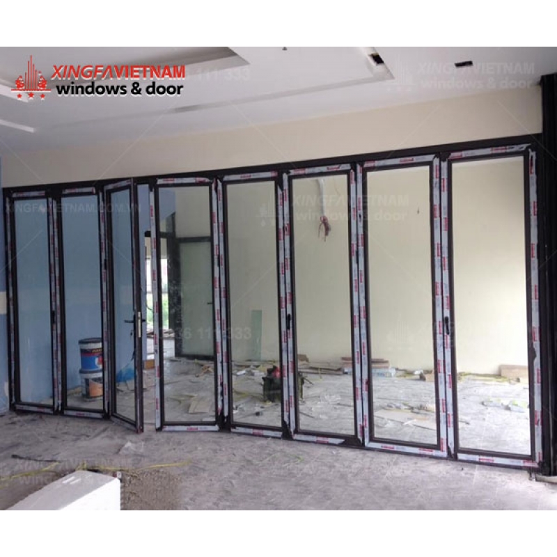 Cửa đi mở xếp gấp 8 cánh nhôm Xingfa Quảng Đông chính hãng