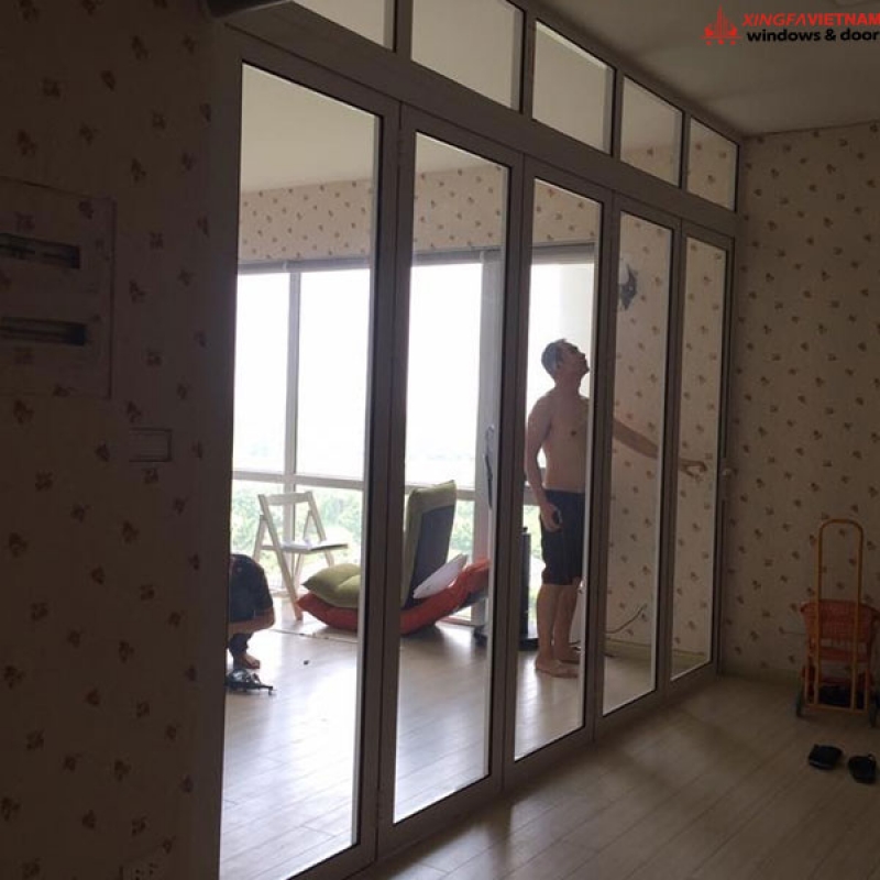 Cửa đi mở xếp gấp 5 cánh nhôm Xingfa Quảng Đông chính hãng