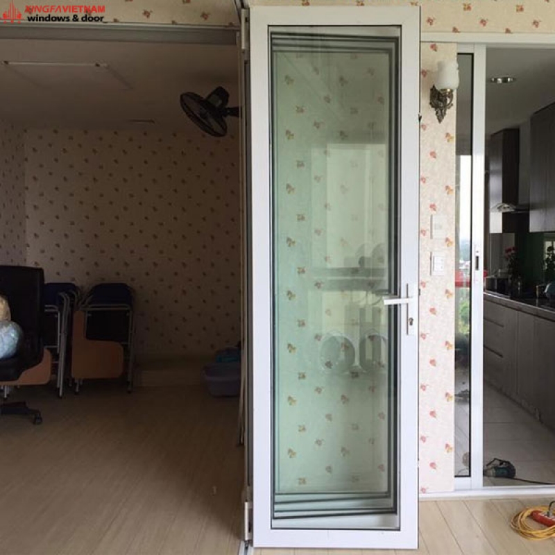 Cửa đi mở xếp gấp 5 cánh nhôm Xingfa Quảng Đông chính hãng